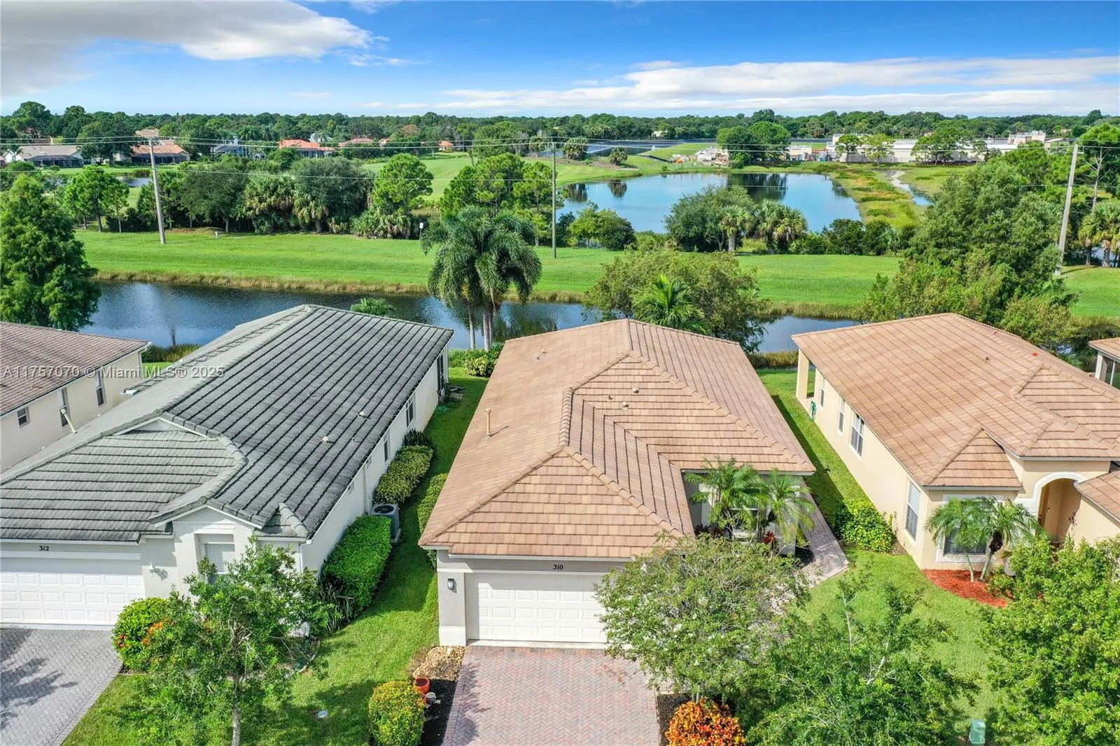 310 SW Tomoka Springs Dr, Port St. Lucie FL 34986
