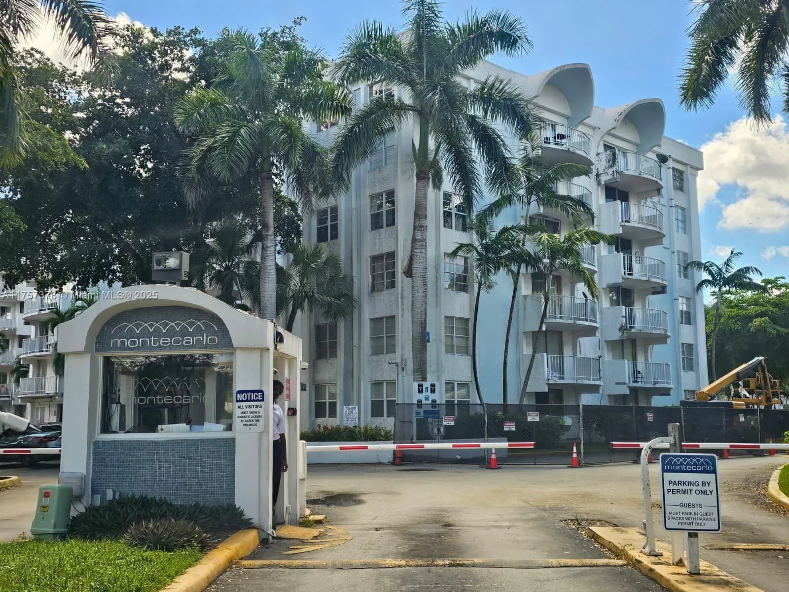 492 NW 165th St Rd # 211, Miami FL 33169