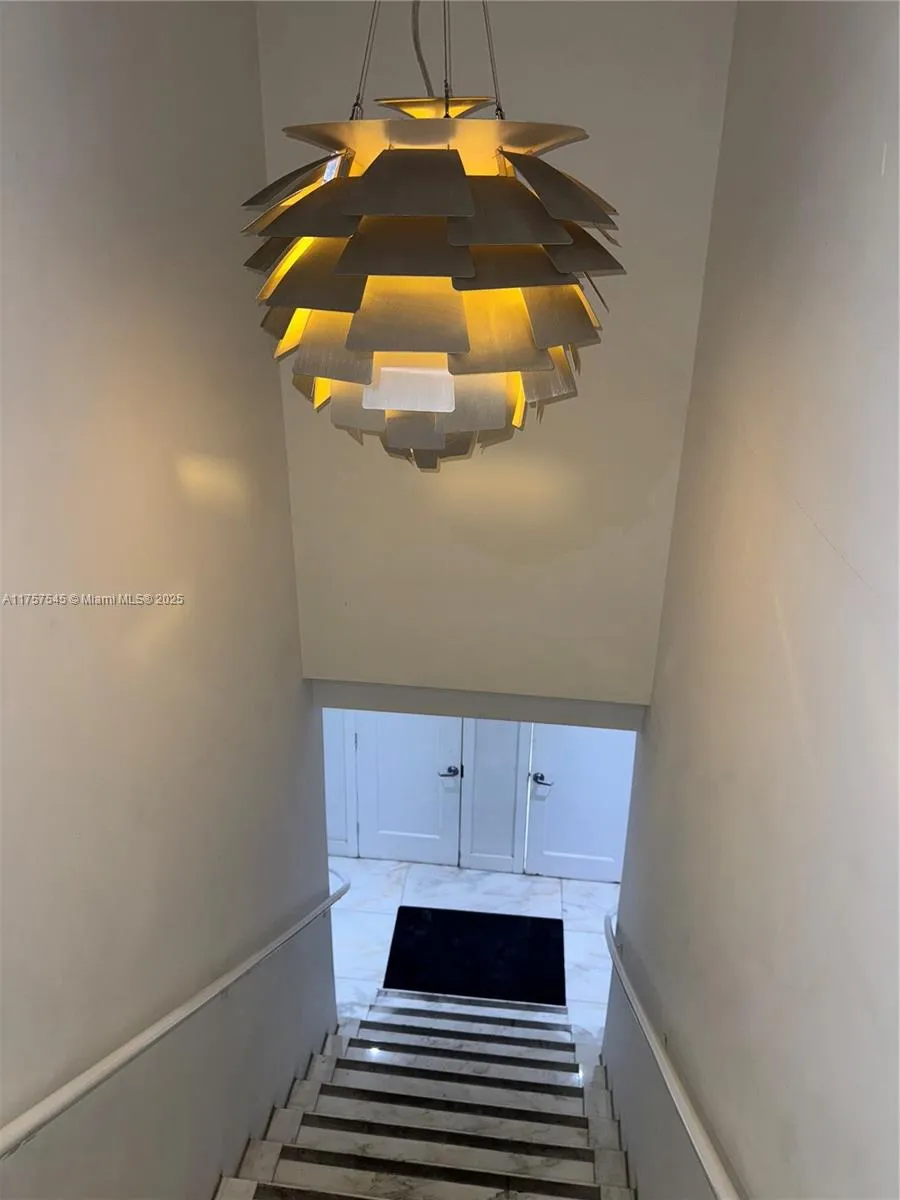 700 16th St # 106, Miami Beach FL 33139