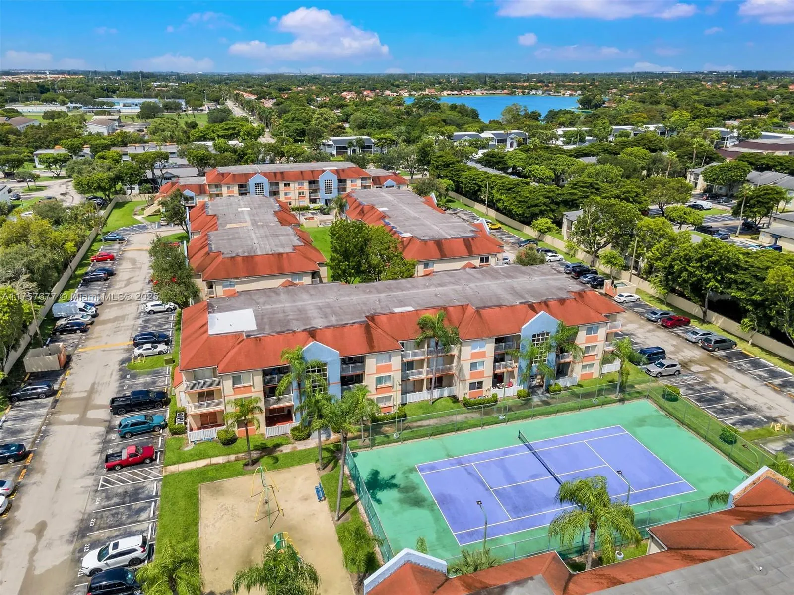 2 bedroom 2 bath for sale at 18860 NW 57th Ave # 204, Hialeah FL 33015