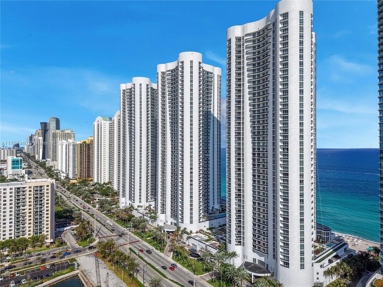 3 bedroom 3 bath for sale at 15811 Collins Ave # 3601, Sunny Isles Beach FL 33160