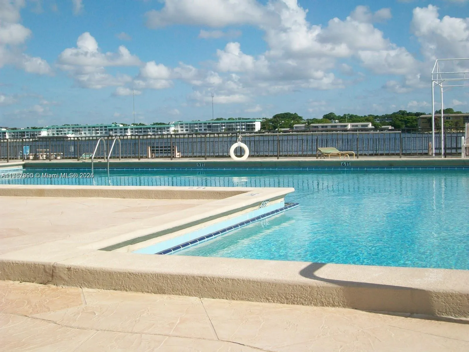 1301 NE Miami Gardens Dr # 916W, Miami FL 33179