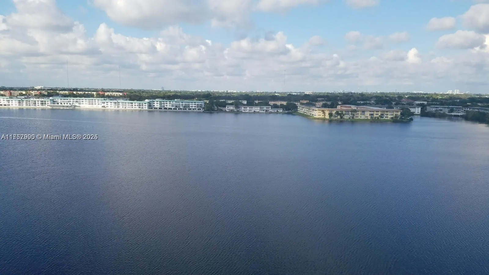 1301 NE Miami Gardens Dr # 916W, Miami FL 33179