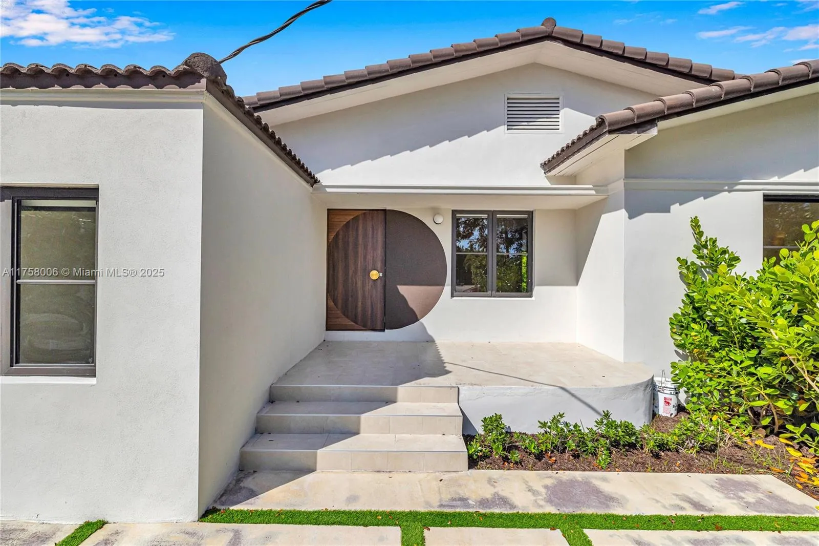 1323 Cleveland Rd, Miami Beach FL 33141