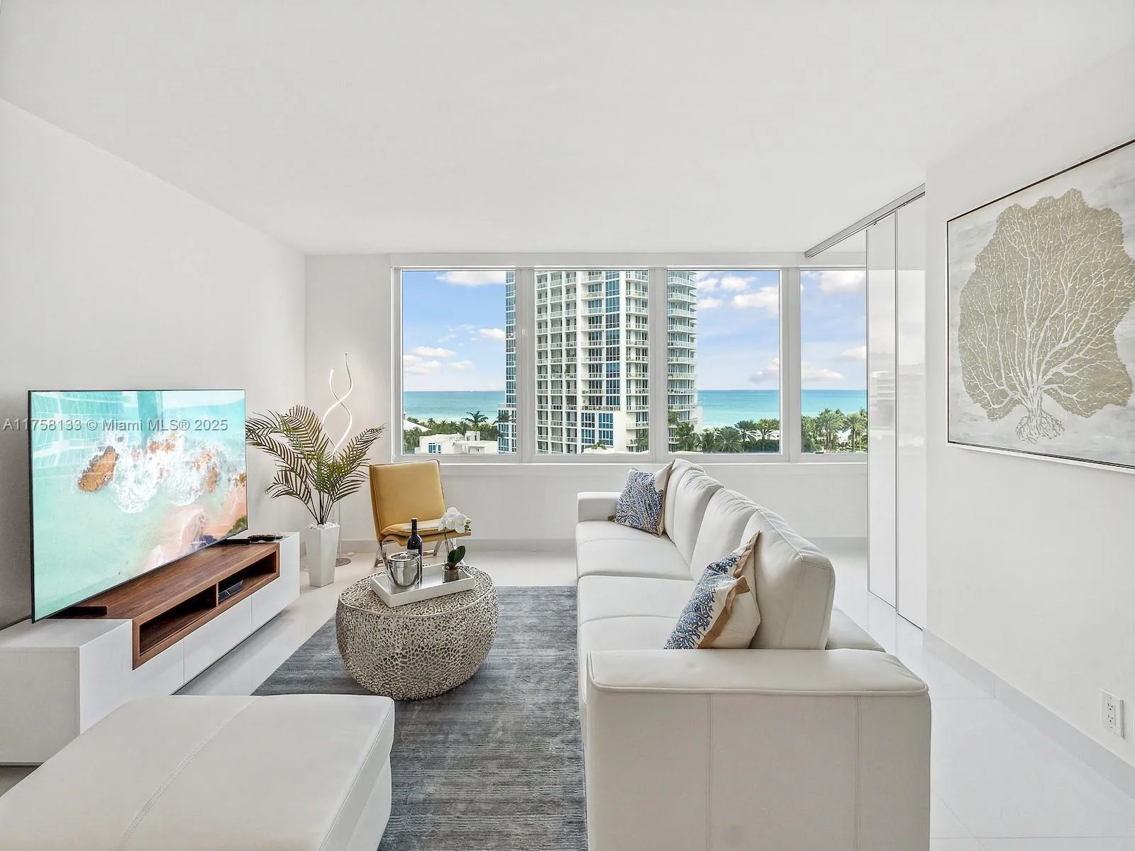 400 S Pointe Dr # 906, Miami Beach FL 33139