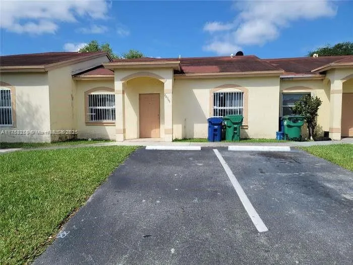 3 bedroom 2 bath for sale at 28432 SW 141st Pl # 28432, Homestead FL 33033