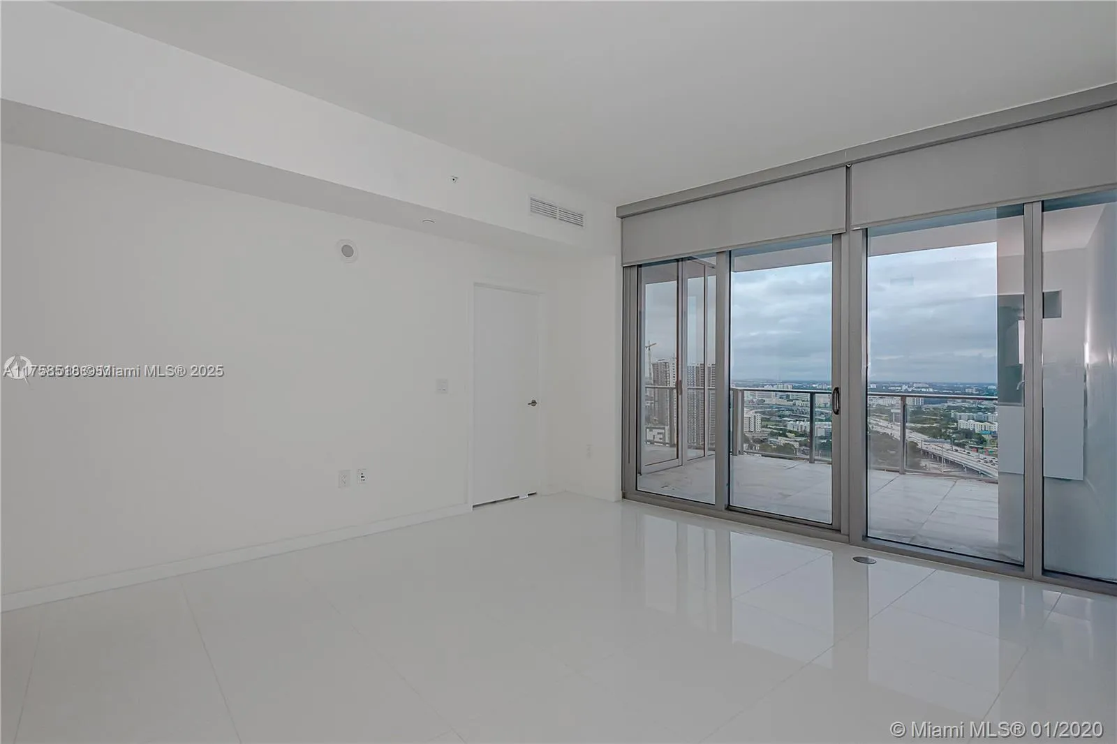 851 NE 1st Ave # 2600, Miami FL 33132