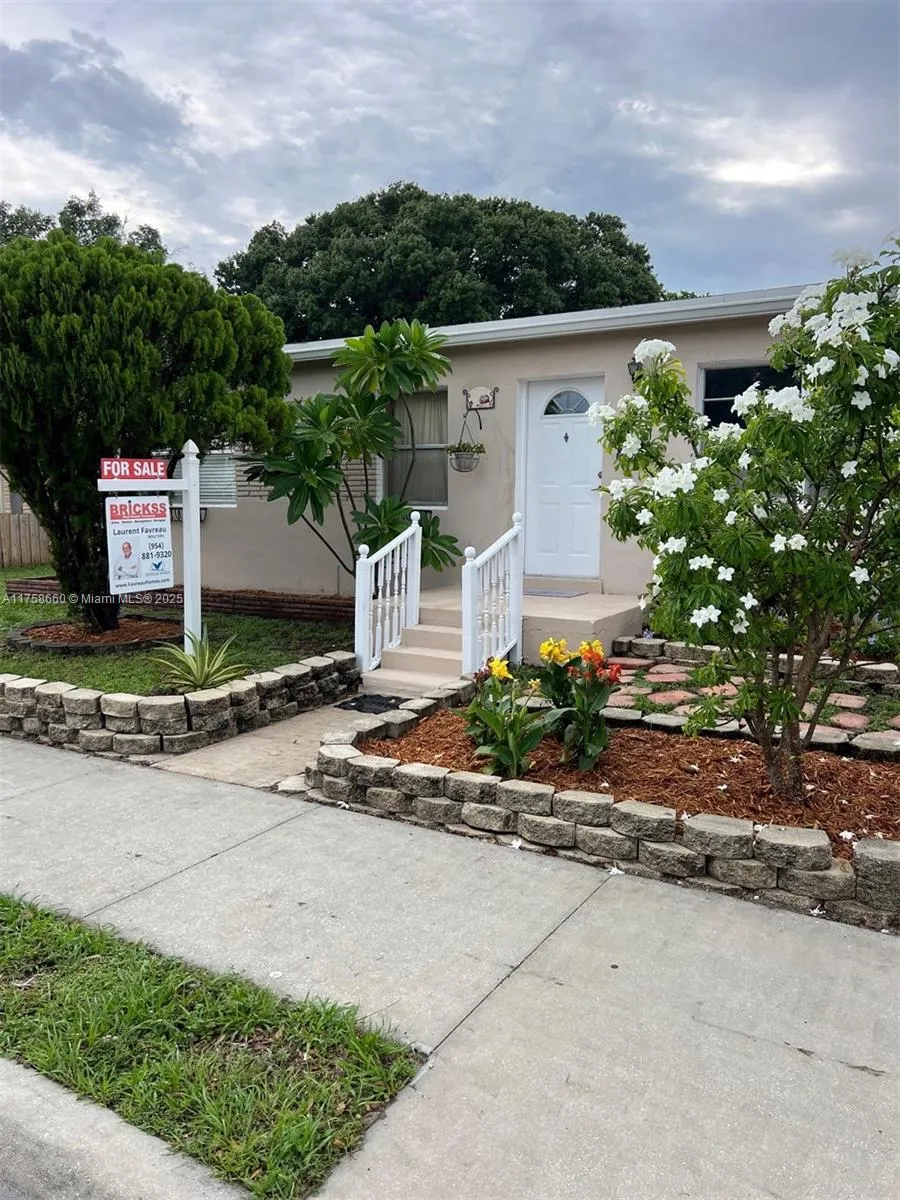 3 bedroom 1 bath for sale at 1119 N Andrews Ave, Fort Lauderdale FL 33311