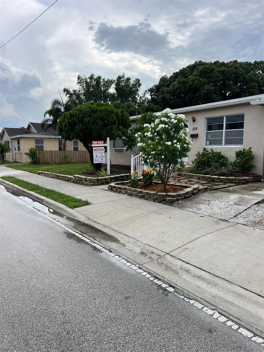 1119 N Andrews Ave, Fort Lauderdale FL 33311
