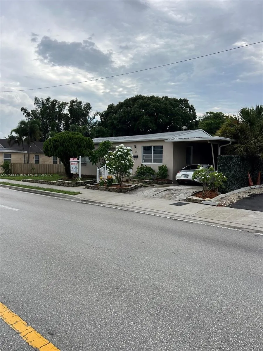 1119 N Andrews Ave, Fort Lauderdale FL 33311