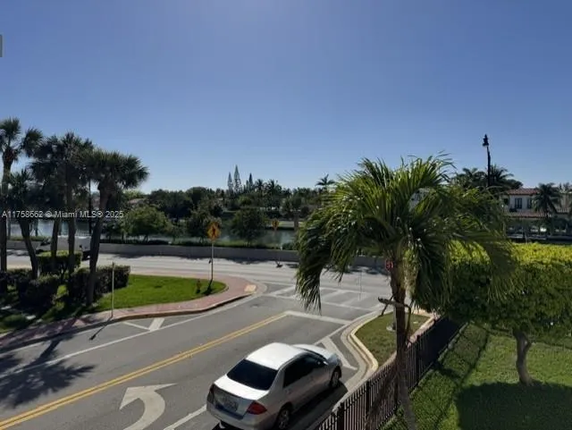 3605 Indian Creek Dr # 201, Miami Beach FL 33140
