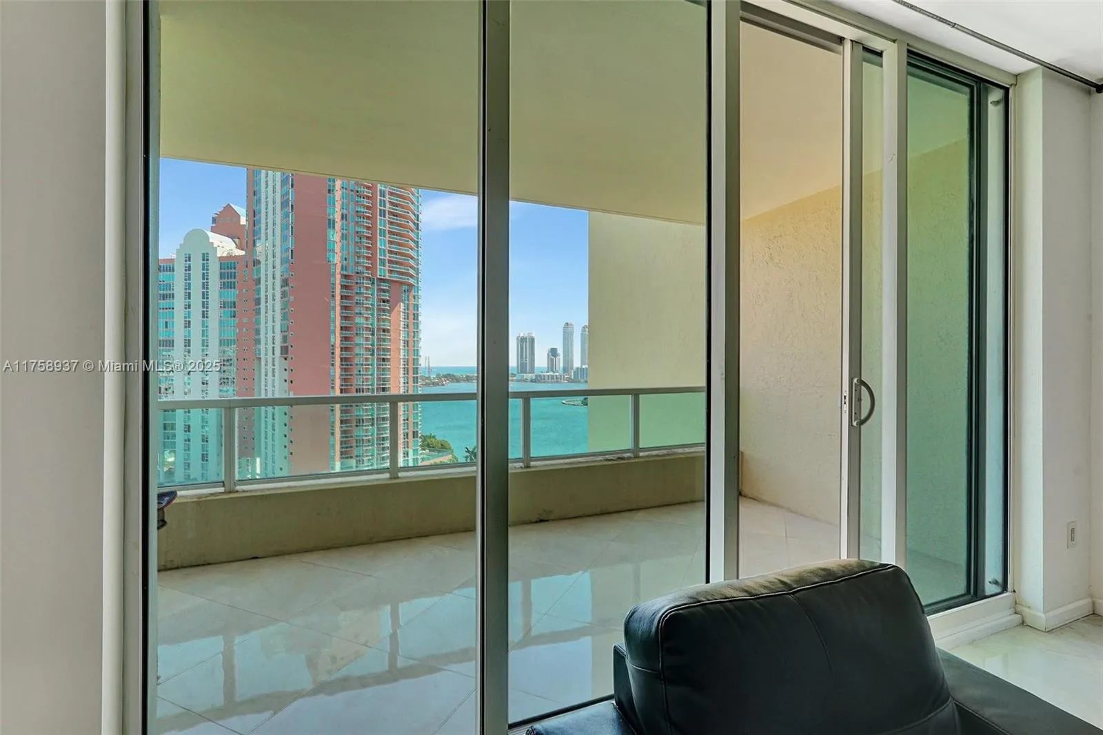3340 NE 190th St # 1608, Aventura FL 33180