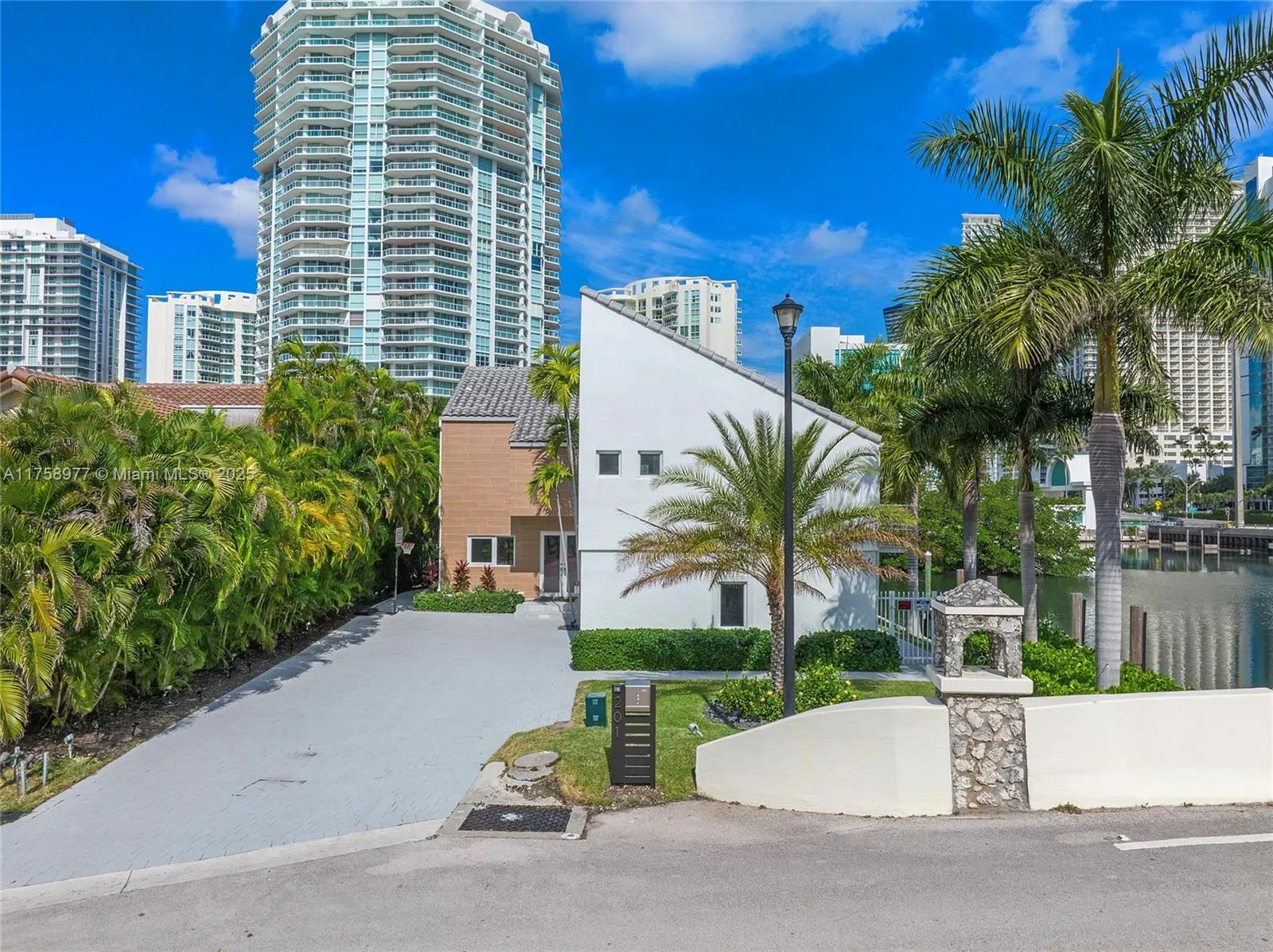 4 bedroom 3 bath for sale at 201 Atlantic Ave, Sunny Isles Beach FL 33160