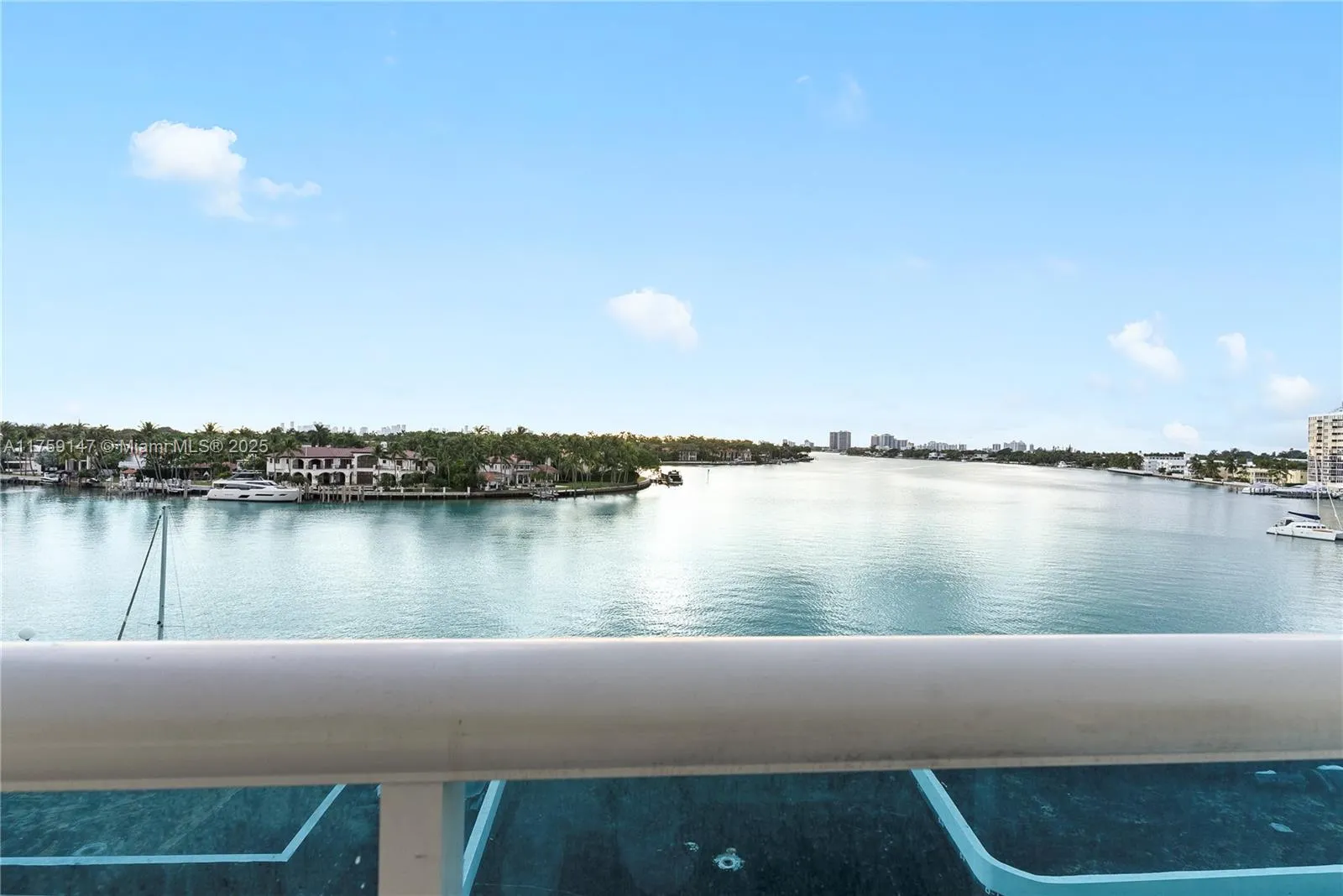 1 bedroom 1 bath for sale at 6770 Indian Creek Dr # 5K, Miami Beach FL 33141