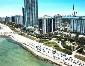 1 bedroom 1 bath for sale at 6450 Collins Ave # 206, Miami Beach FL 33141