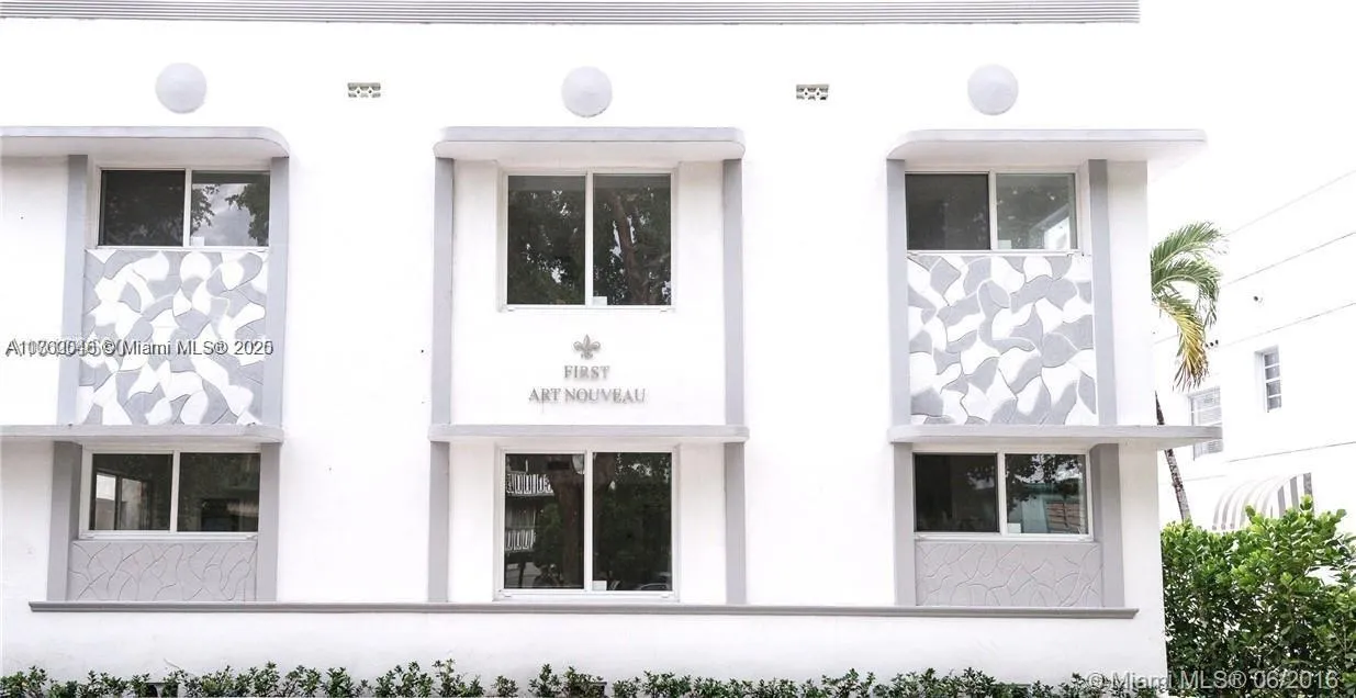 1 bedroom 1 bath for sale at 918 Jefferson Ave # 2, Miami Beach FL 33139