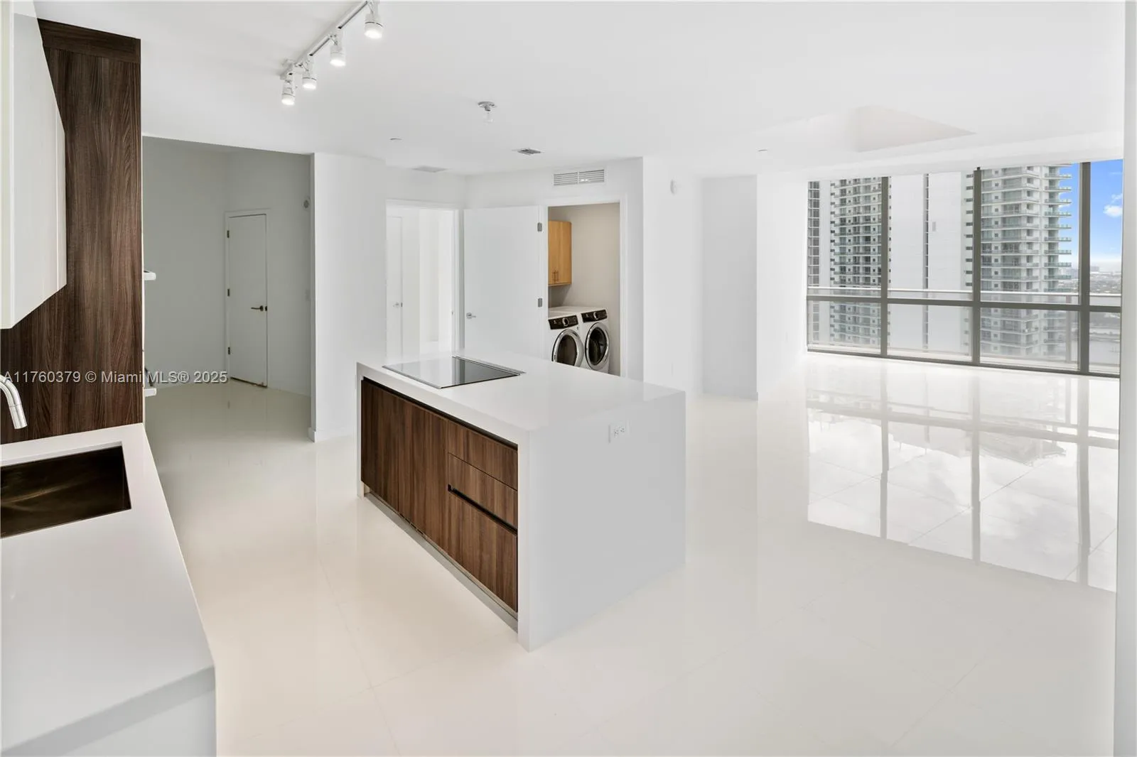 2 bedroom 3 bath for sale at 851 NE 1st Ave # 4203, Miami FL 33132