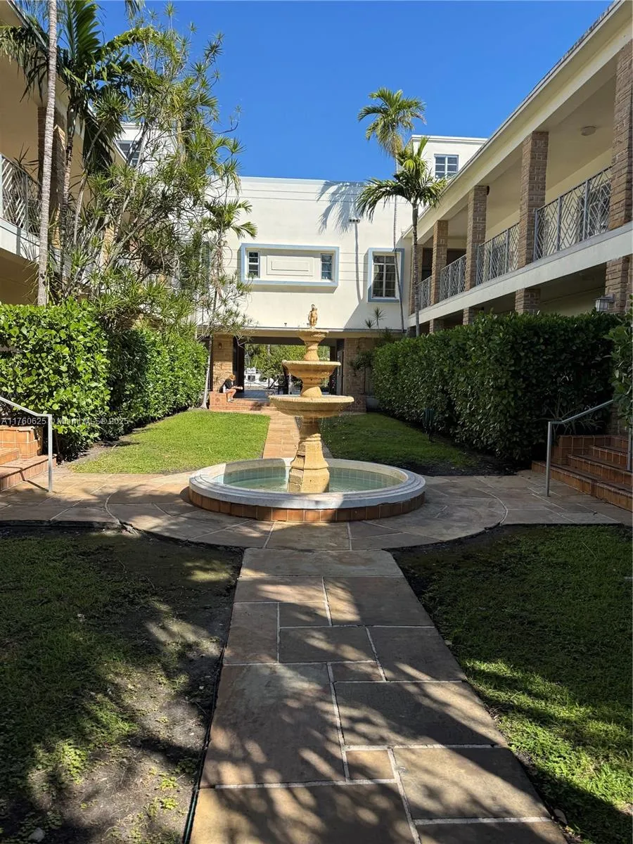 2131 Calais Dr # 1, Miami Beach FL 33141