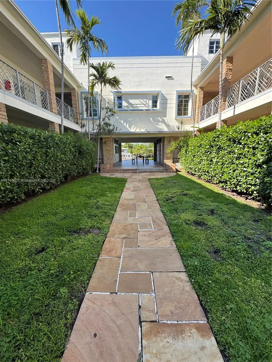 2131 Calais Dr # 1, Miami Beach FL 33141