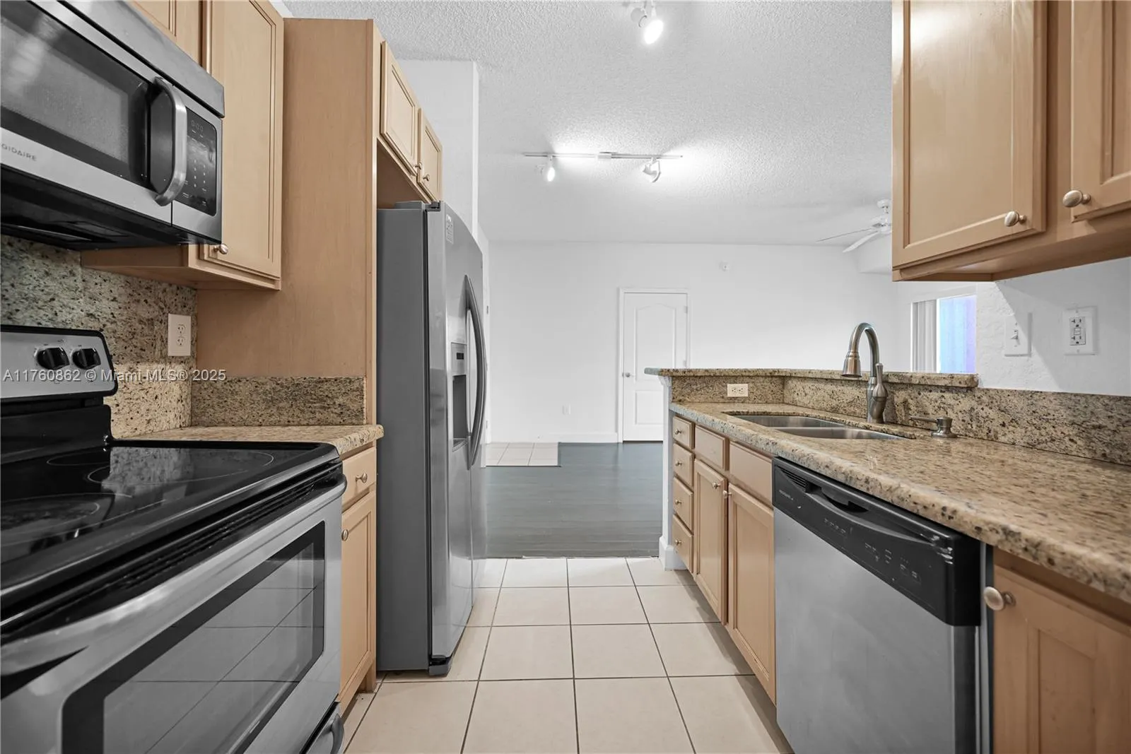 6001 SW 70th St # 514, South Miami FL 33143