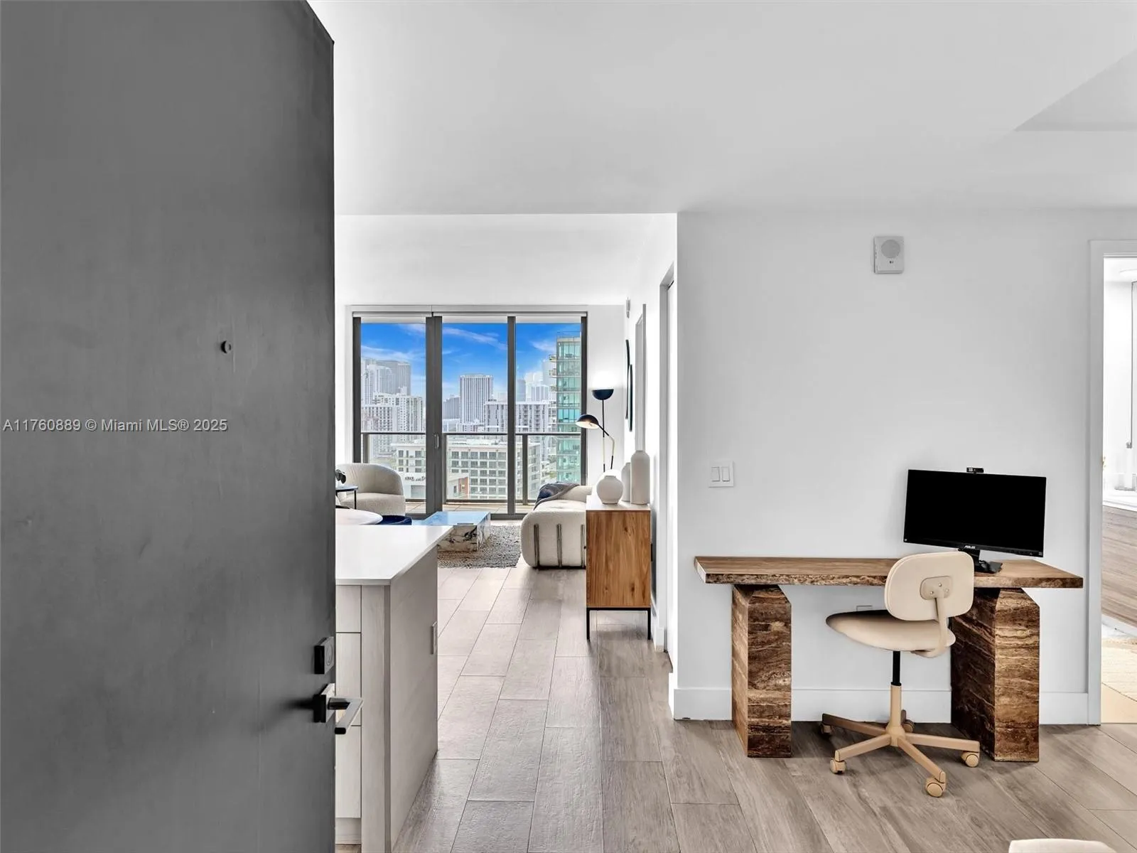 121 NE 34th St # 2102, Miami FL 33137