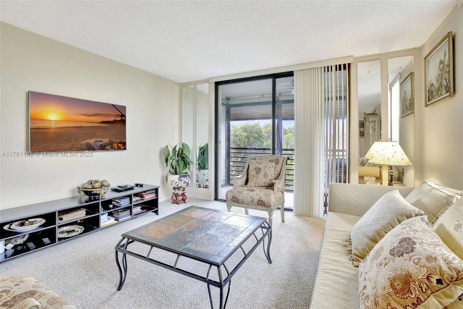 1001 Colony Point Cir # 514, Pembroke Pines FL 33026