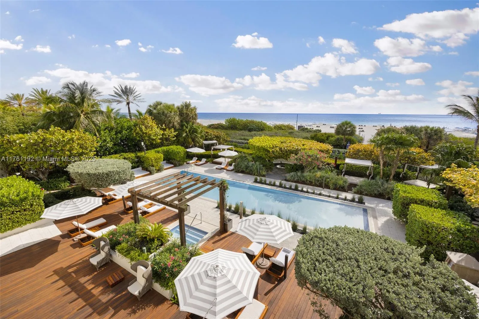 4 bedroom 4 bath for sale at 125 Ocean Dr # 0303, Miami Beach FL 33139