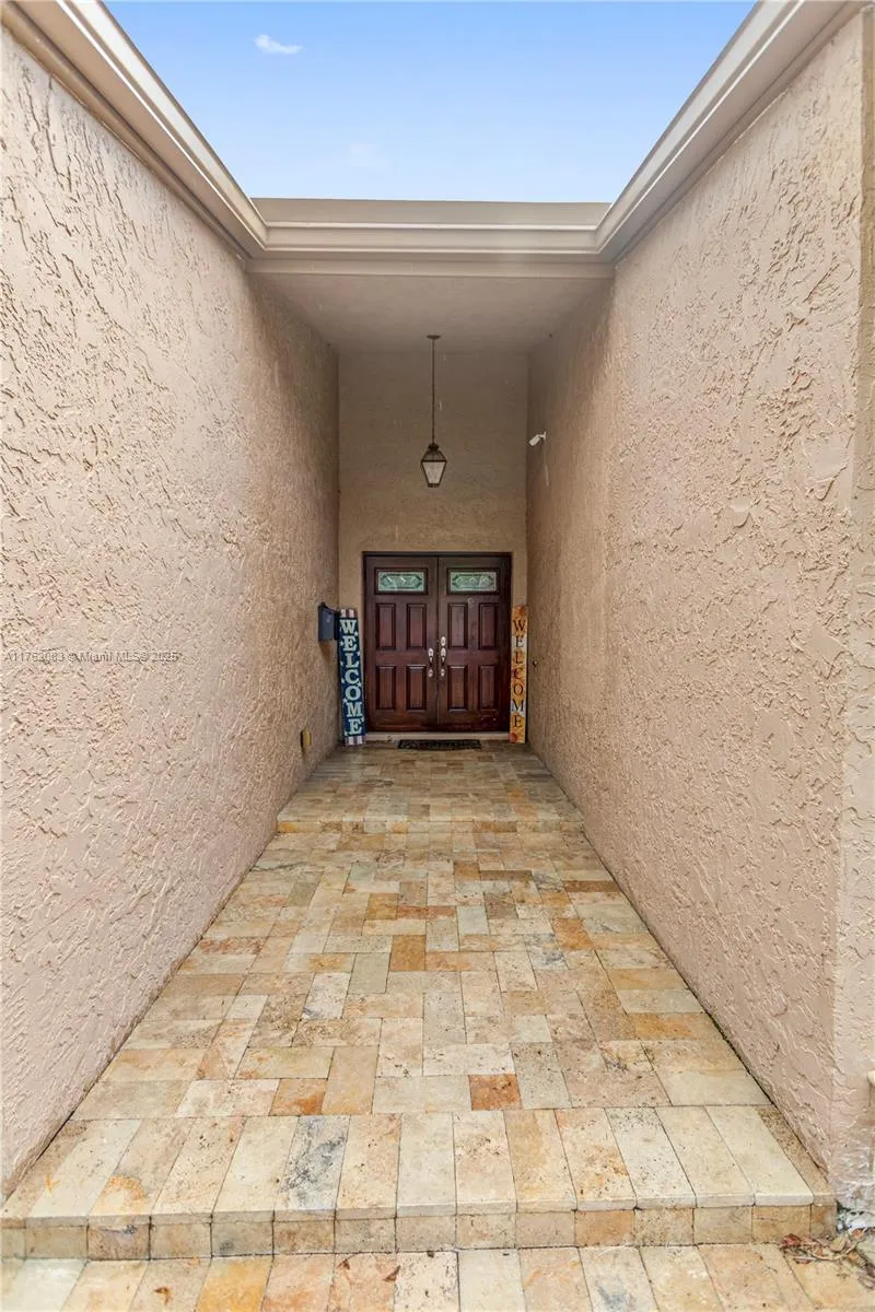 5160 SW 89th Ter, Cooper City FL 33328