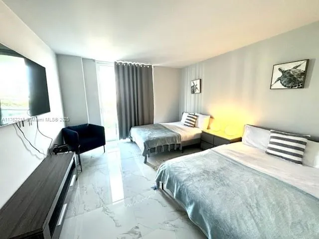 19370 Collins Ave # 826, Sunny Isles Beach FL 33160