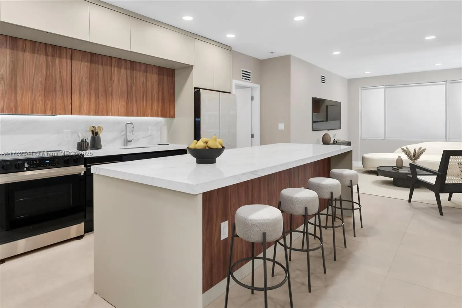 5255 Collins Ave # 9B, Miami Beach FL 33140