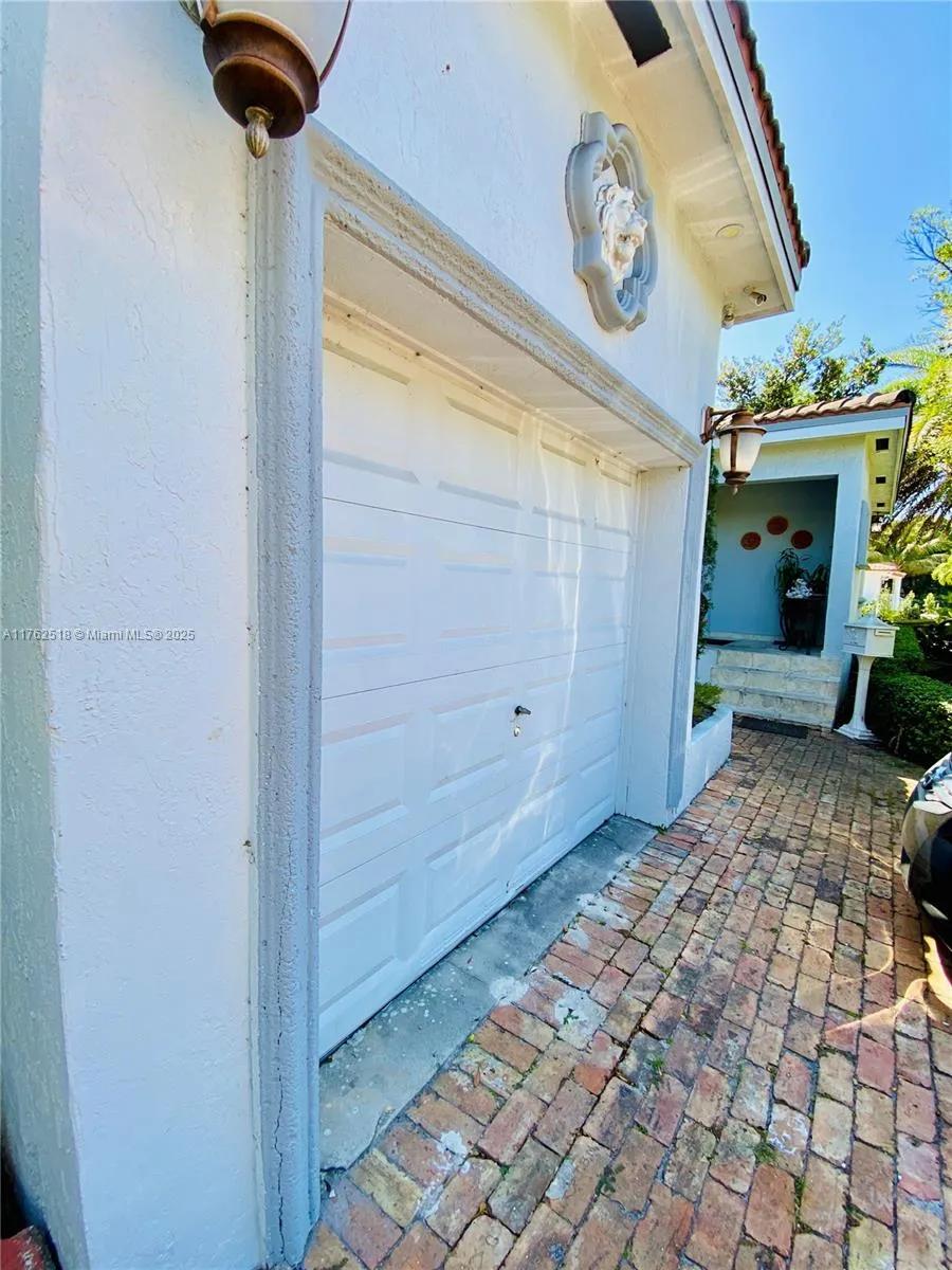 1135 SW 62nd Ave, West Miami FL 33144