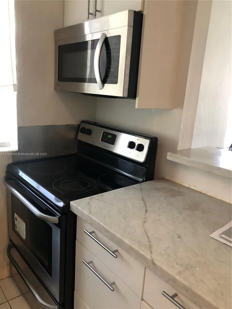 1611 Euclid Ave # 9, Miami Beach FL 33139
