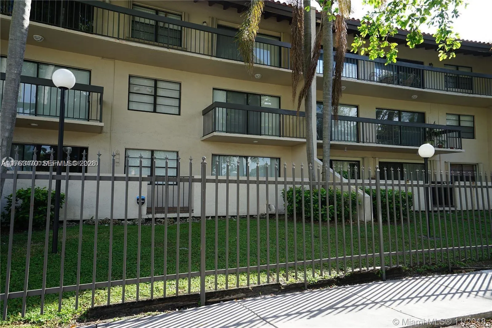 5201 Orduna Dr # 12, Coral Gables FL 33146