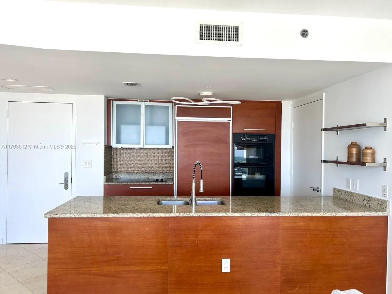 1830 S Ocean Dr # 3707, Hallandale Beach FL 33009