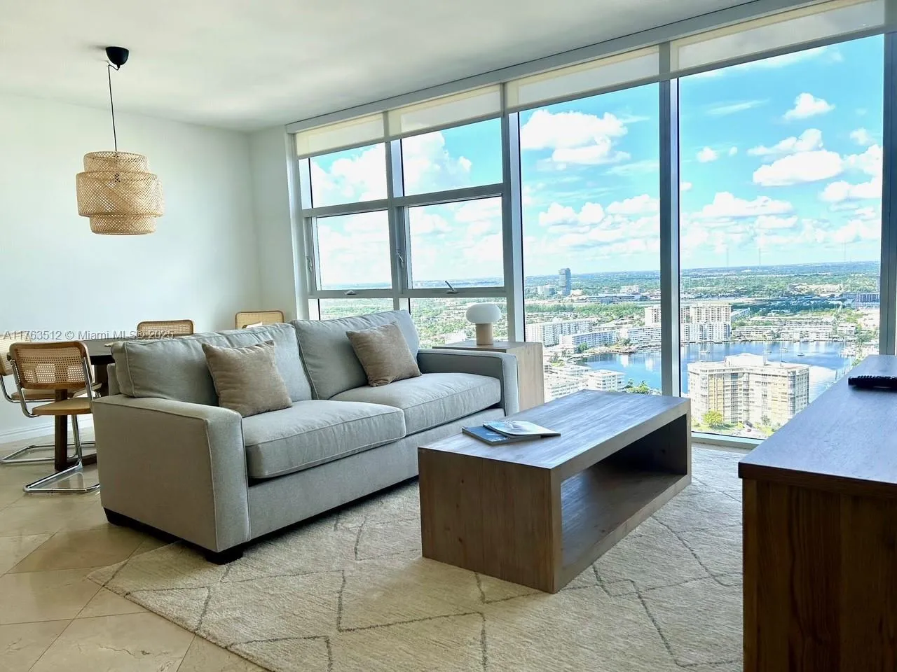 1830 S Ocean Dr # 3707, Hallandale Beach FL 33009