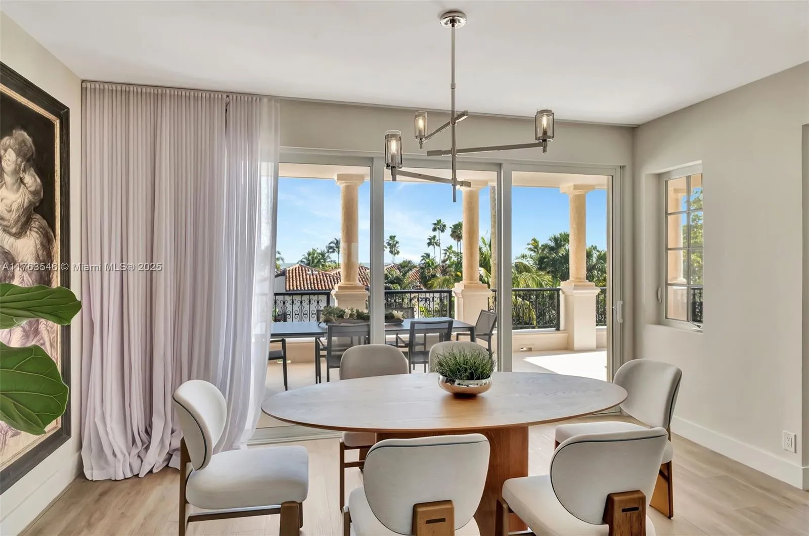 19136 Fisher Island Dr # 19136, Miami Beach FL 33109