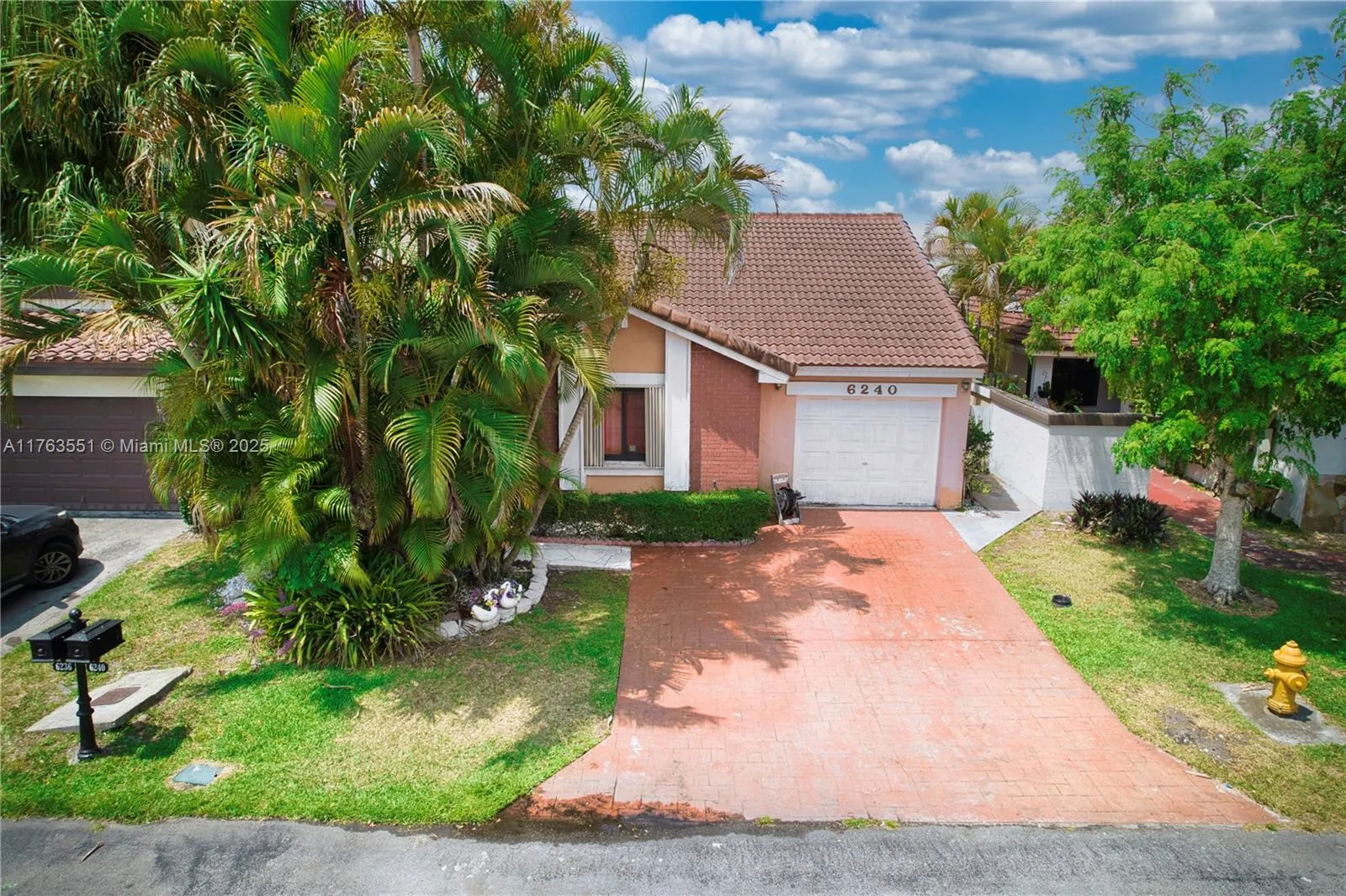 3 bedroom 2 bath for sale at 6240 NW 176th Ter, Hialeah FL 33015