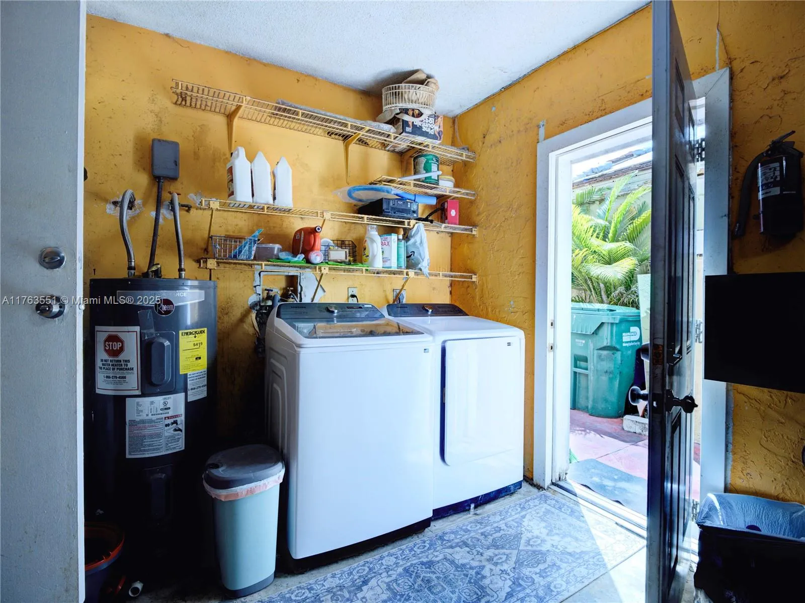 6240 NW 176th Ter, Hialeah FL 33015