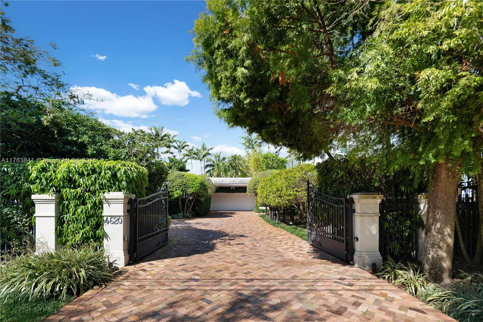 4620 Granada Blvd, Coral Gables FL 33146