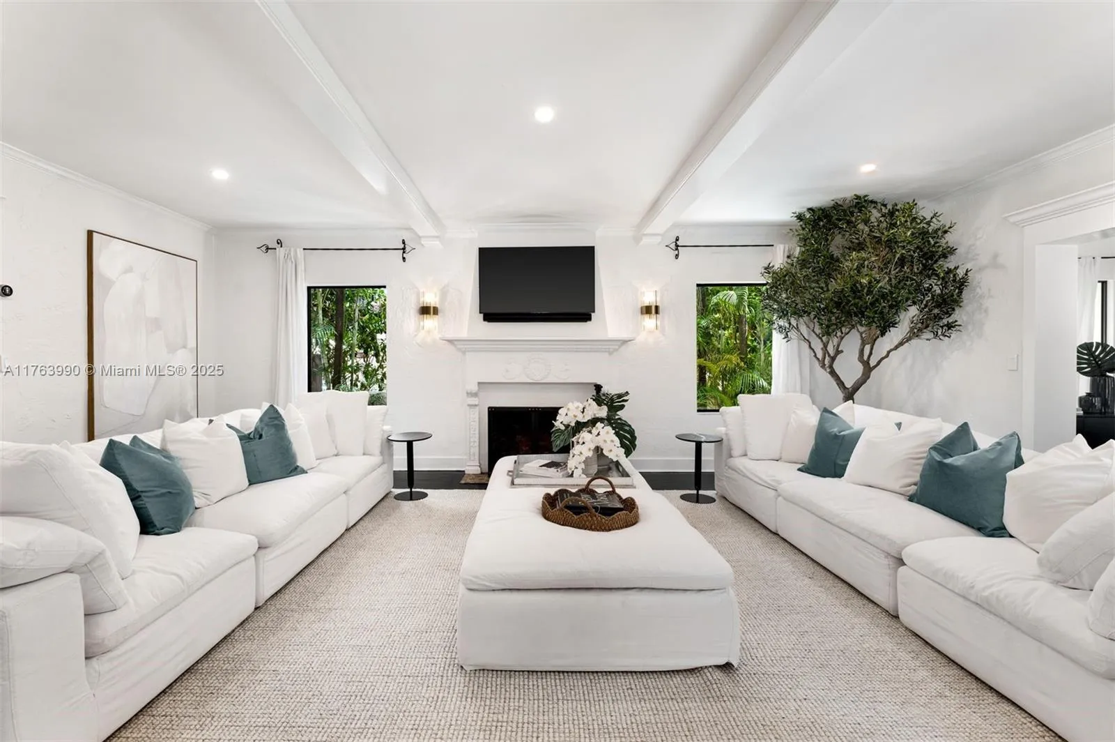 5 bedroom 5 bath for sale at 4430 Alton Rd, Miami Beach FL 33140