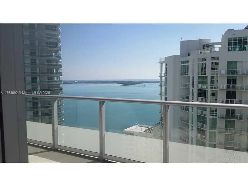 2 bedroom 2 bath for rent at 1300 Brickell Bay Dr # 2603, Miami FL 33131