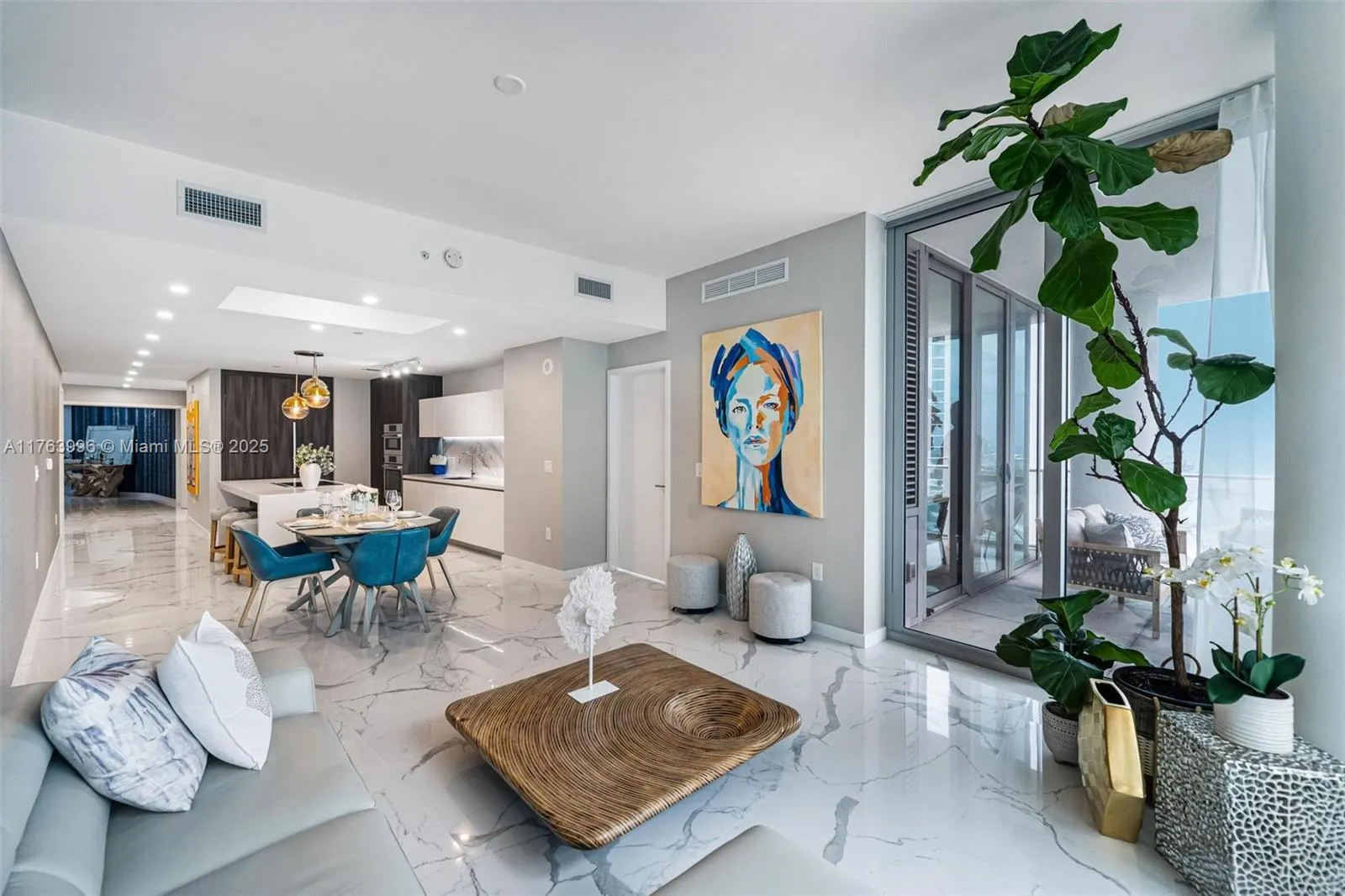 851 NE 1st Ave # 2911, Miami FL 33132
