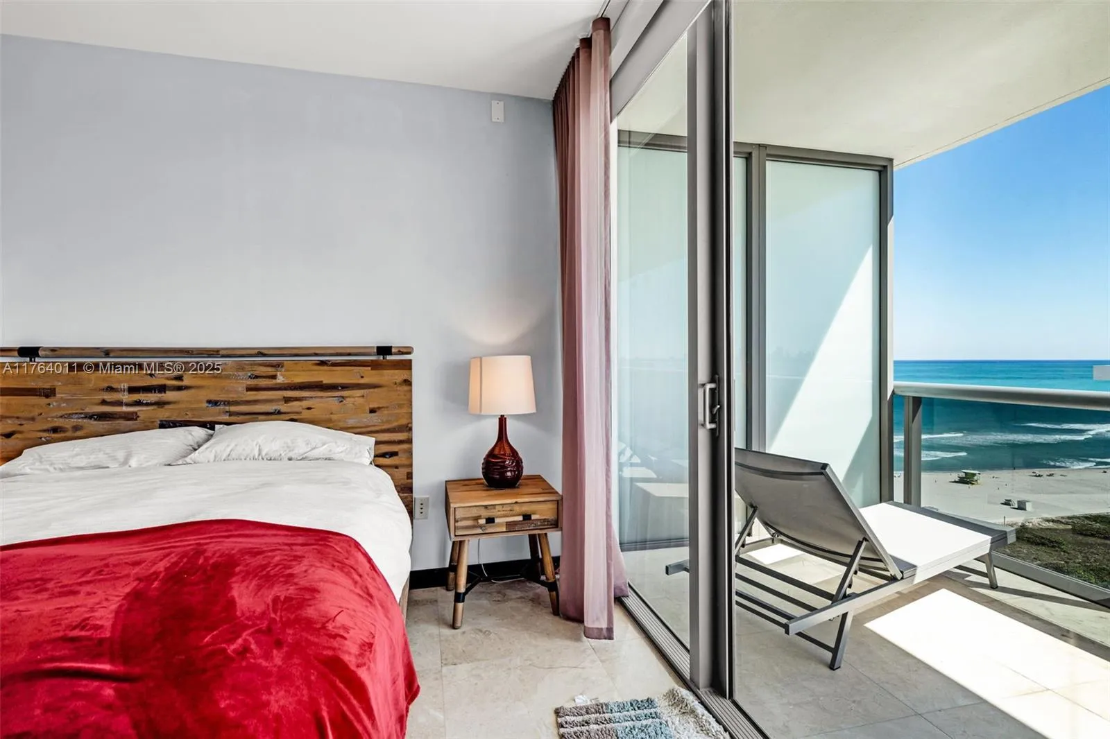 5875 Collins Ave # 1704, Miami Beach FL 33140