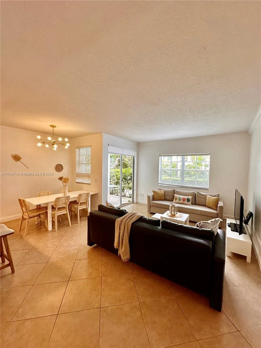 3215 NE 184th St # 14113, Aventura FL 33160