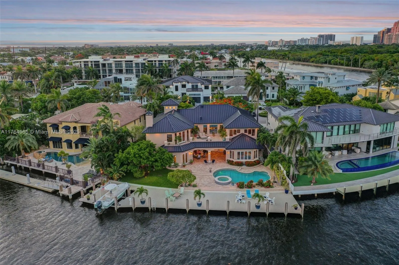 1328 Seminole Dr, Fort Lauderdale FL 33304