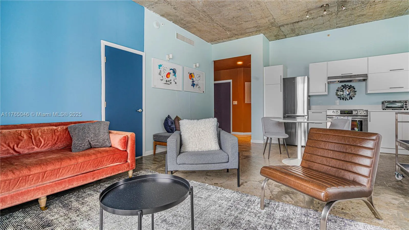 2 bedroom 1 bath for sale at 133 NE 2nd Ave # 601, Miami FL 33132