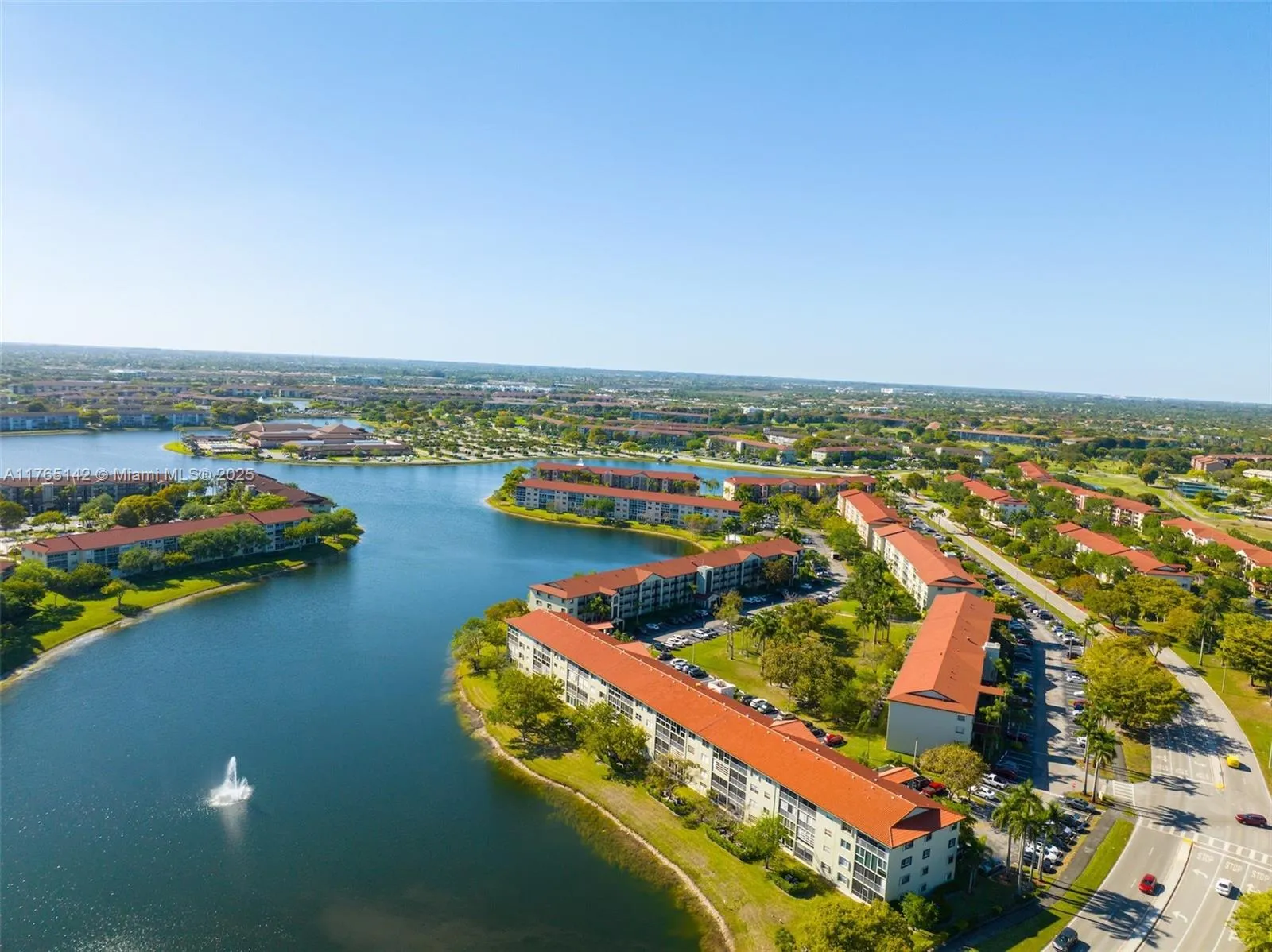 12900 SW 13th St # 211E, Pembroke Pines FL 33027