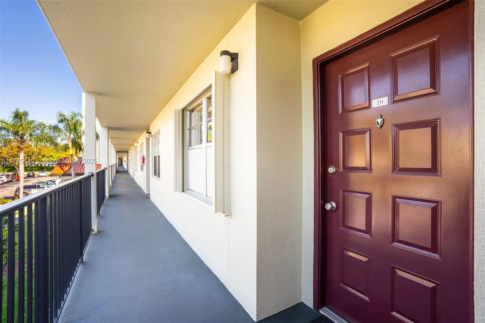 12900 SW 13th St # 211E, Pembroke Pines FL 33027