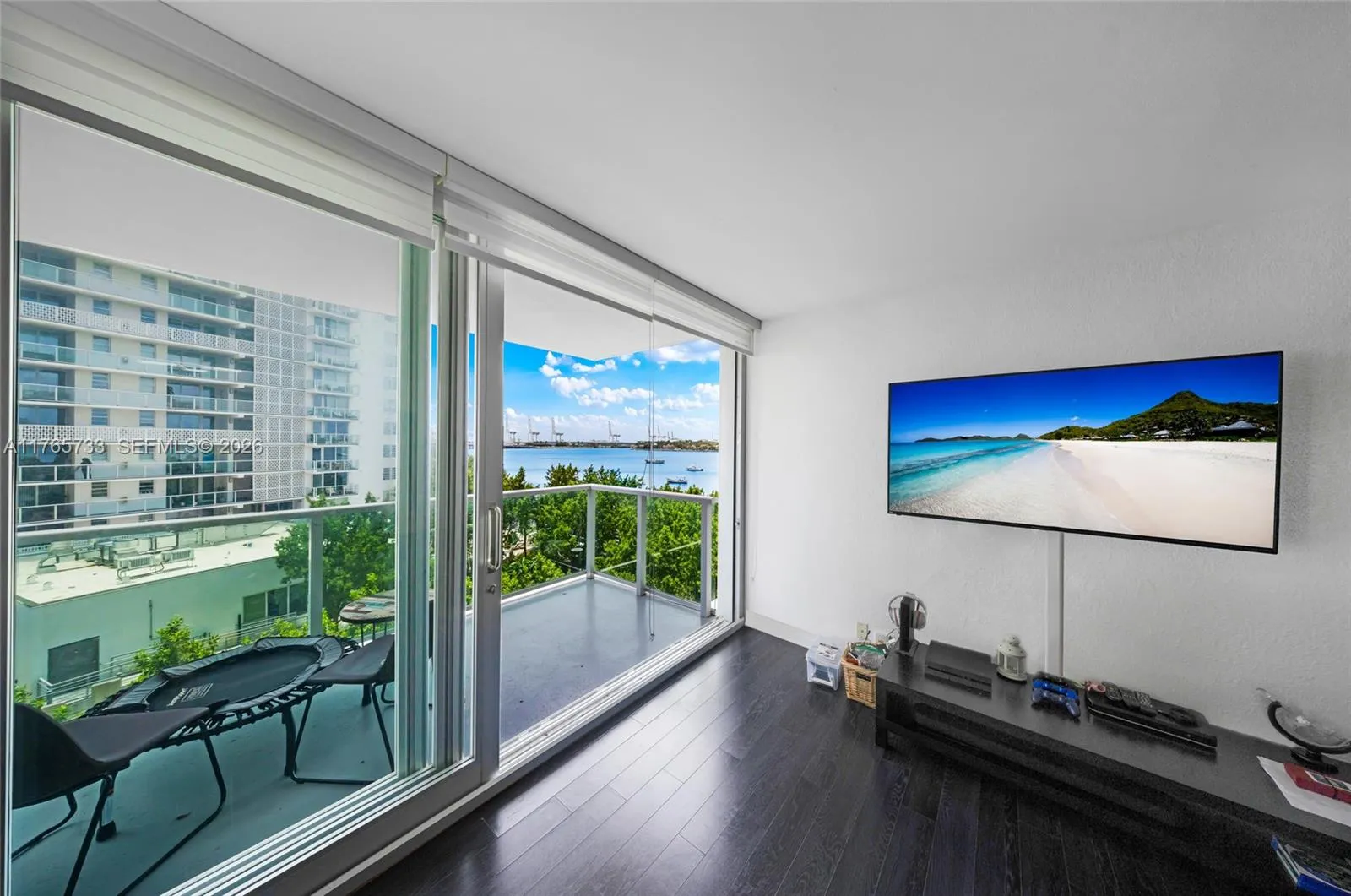 1 bedroom 1 bath for sale at 1000 West Ave # 426, Miami Beach FL 33139