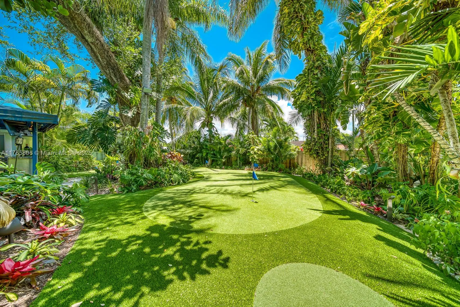 3 bedroom 4 bath for rent at 6615 SW 47th St., Miami FL 33155